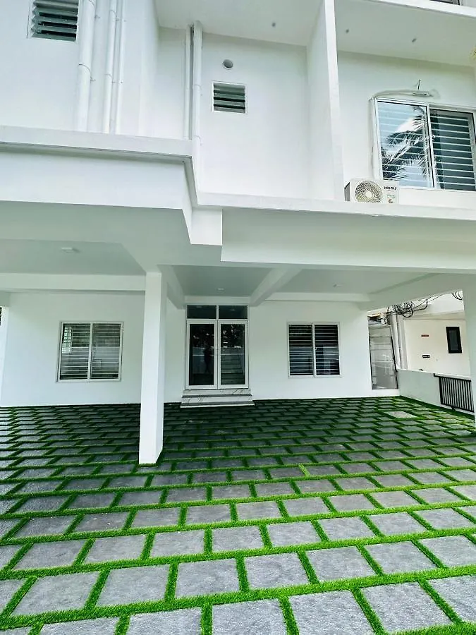Astros Residency Kakkanad Apartment Kochi 0*,
